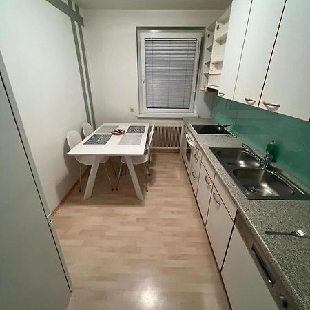 Sehr Gemutliche Wohnung Baden bei Wien Esterno foto