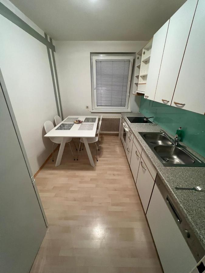 Sehr Gemutliche Wohnung Baden bei Wien Esterno foto