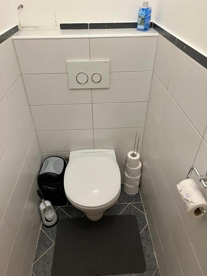 Sehr Gemutliche Wohnung Baden bei Wien Esterno foto
